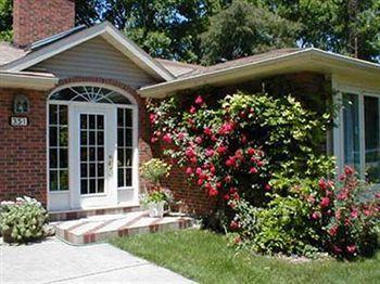 Dorchester House Bed & Breakfast Niagara Falls Exterior photo
